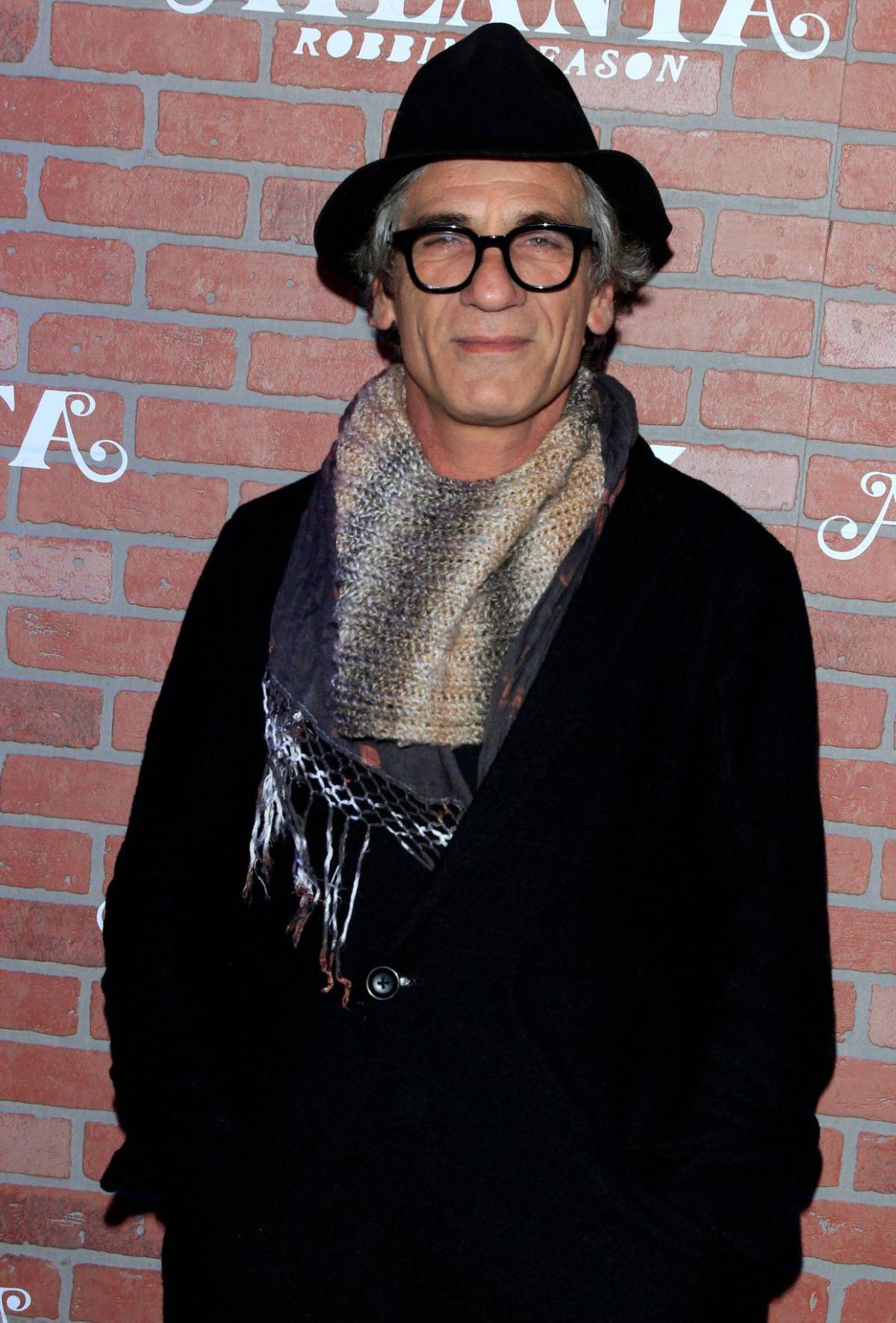 ¿Quién era Alon Aboutboul, actor de Batman que murió a la orilla de la playa?