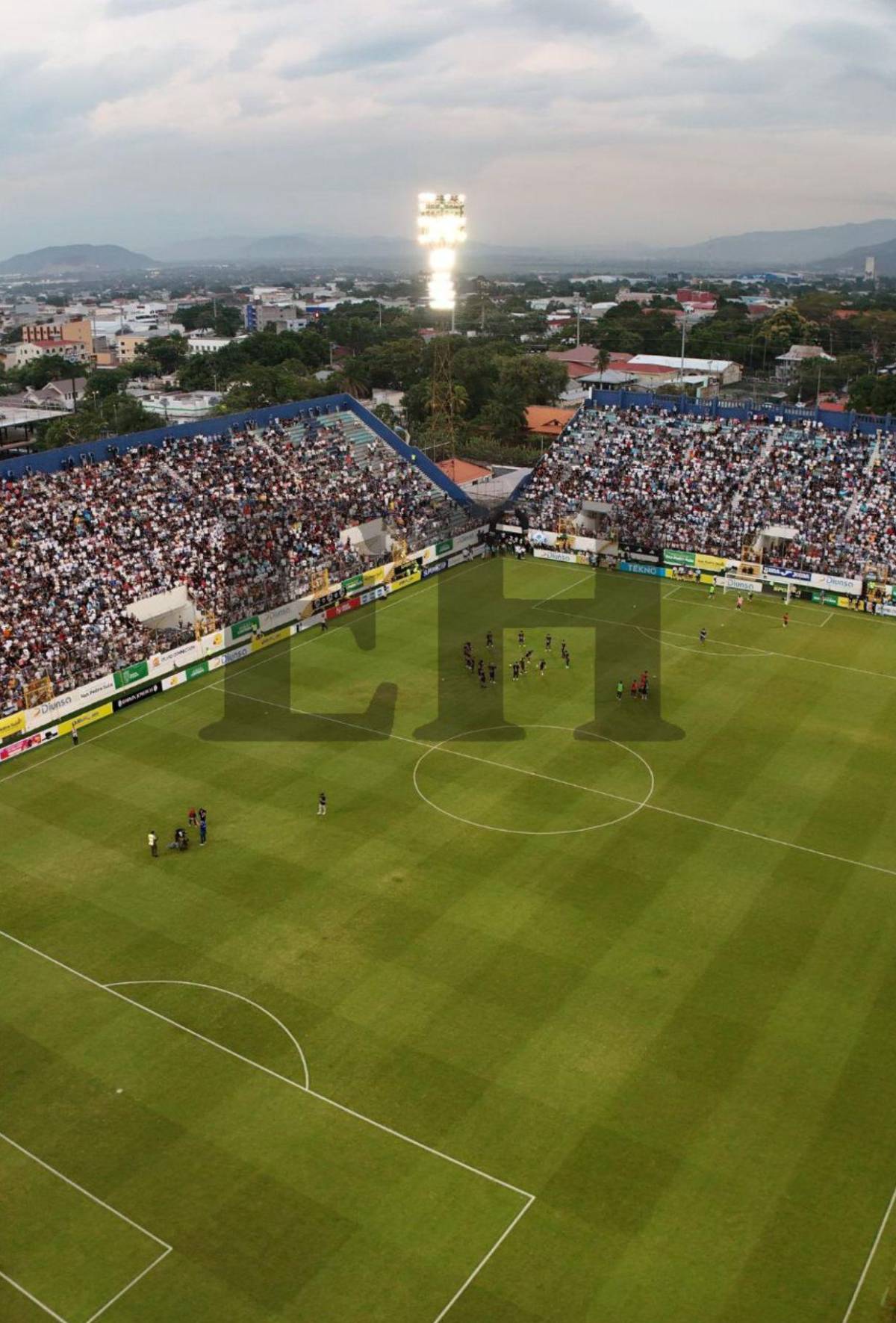 Cuánto dinero se recaudó en el Honduras-El Salvador de tiktokers y la bonita causa a la que se donó