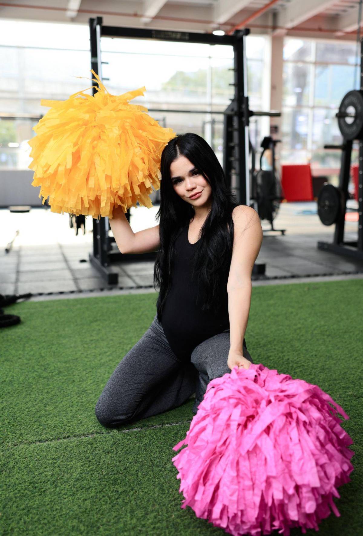 Pomponeras de la selección de tiktokers de Honduras se preparan para el juego ante El Salvador