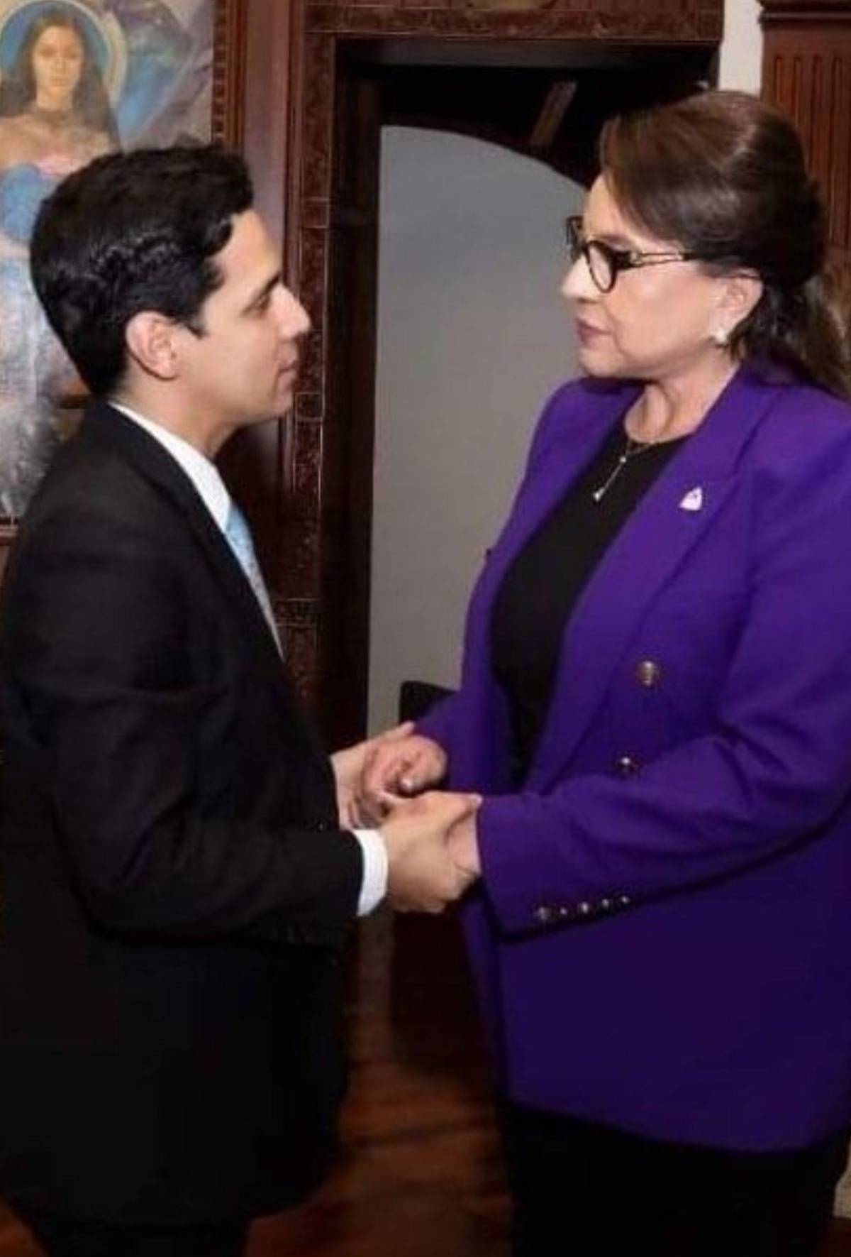 Tiene dos cargos: Carlos Estrada y sus funciones tras renuncia como subsecretario de Prensa