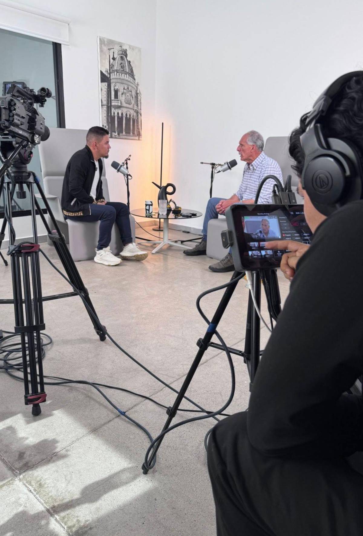 Jorge Medina atiza contra Dj Chaval y confiesa cuánto cobra por entrevista a políticos