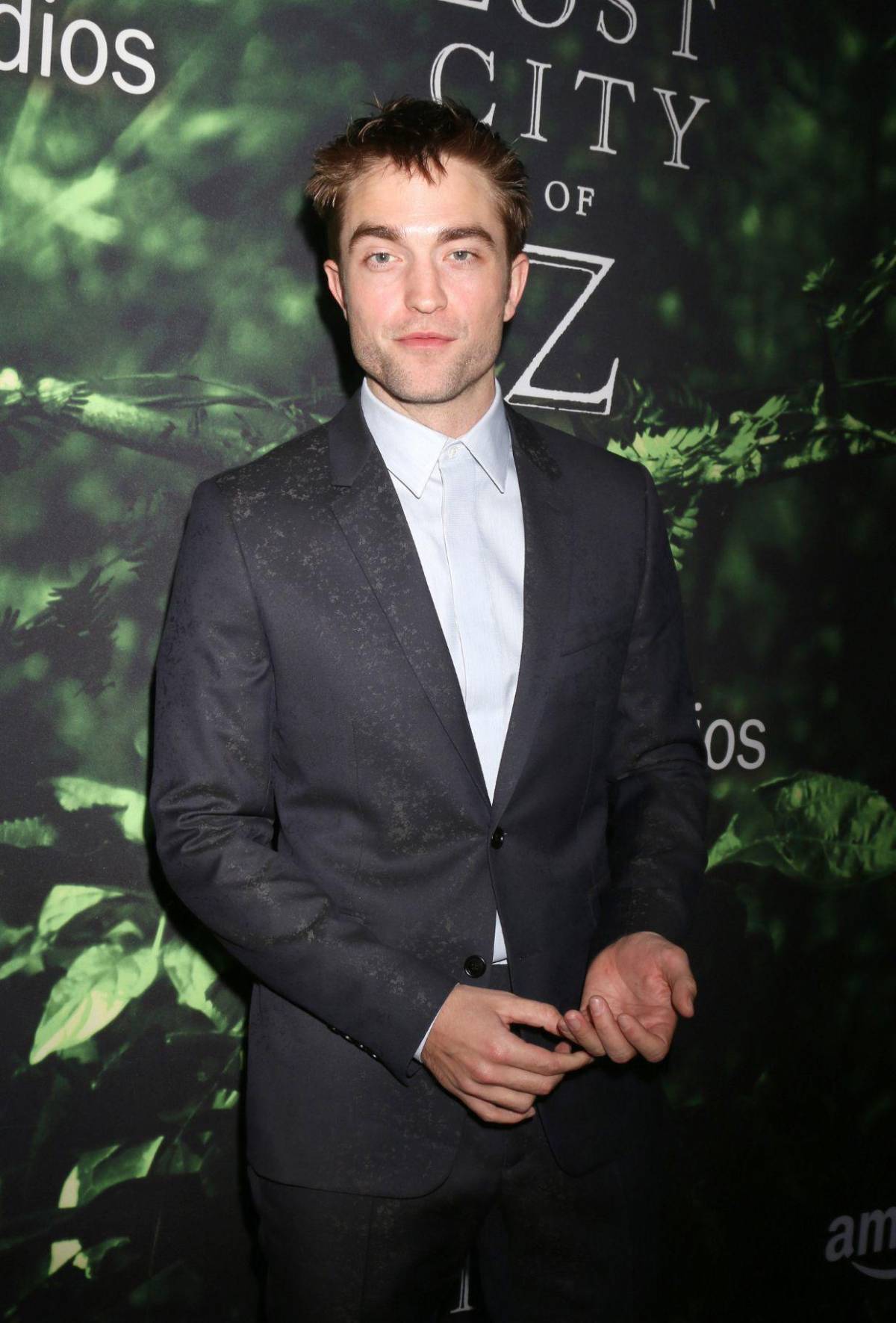 Robert Pattinson cumple 40 años: de vampiro adolescente a Batman y más de su evolución