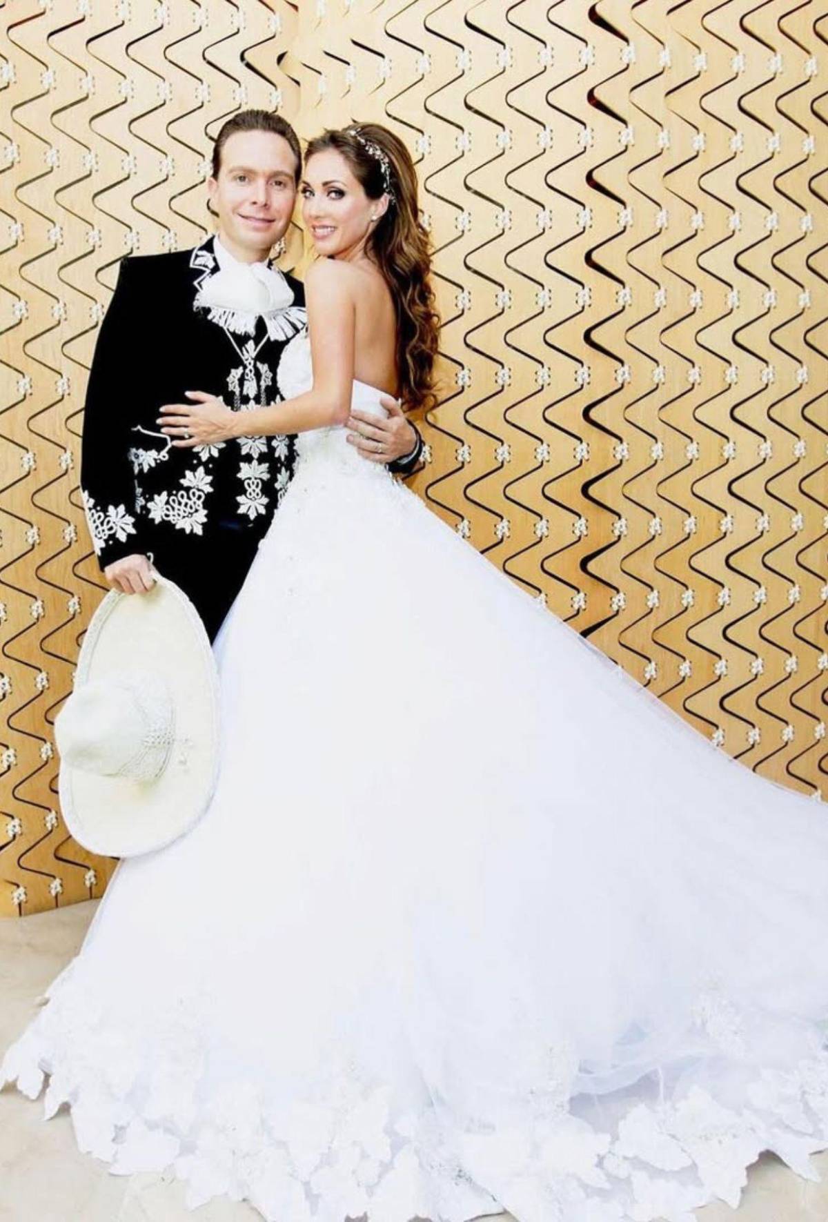 Anahí derrite las redes con emotivo mensaje a su esposo Manuel Velasco: “¡Eres el mejor del mundo!”