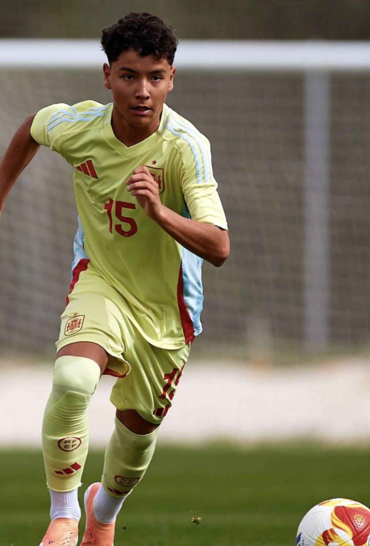 Fichajes: Hondureños al Manchester City y Atlético de Madrid; ¿Menjívar al Saprissa?