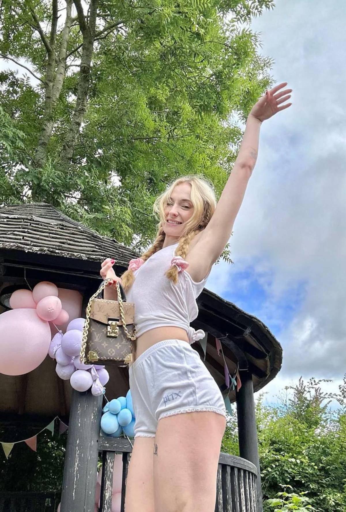 Sophie Turner se sincera sobre su vida sexual y sus hábitos amorosos