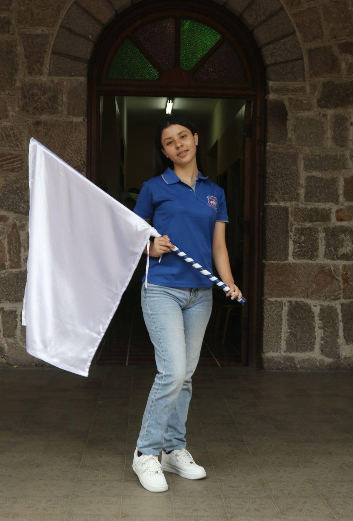 Instituto Liceo San Juan incorpora cuadro artístico 'Color Guard' en los desfiles patrios