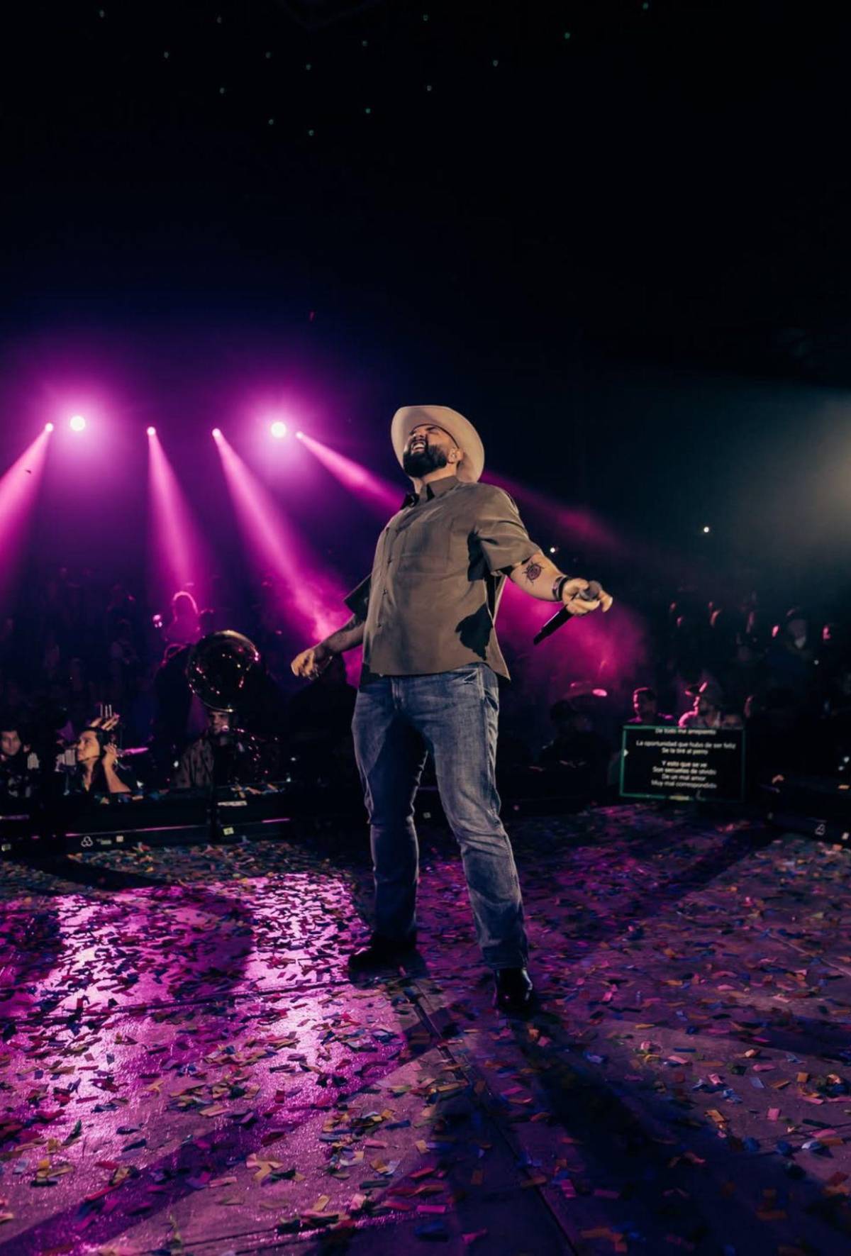 ¿Quién es Carín León? Conozca al mexicano que dará concierto en Tegucigalpa