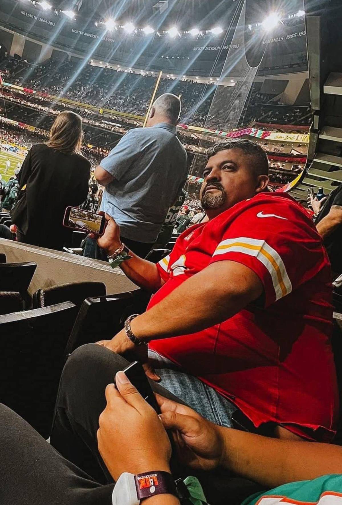 Fue a la final de la Champions: Los lujos de Luis Cruz, presidente del Vida que vive en EE UU