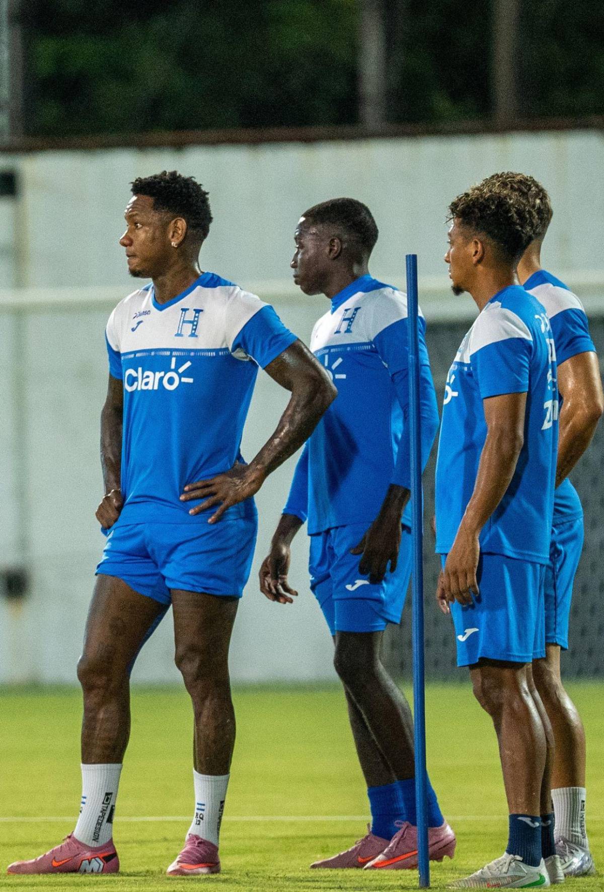 Así fue el entreno a puertas cerradas de Honduras: dos legionarios no estuvieron
