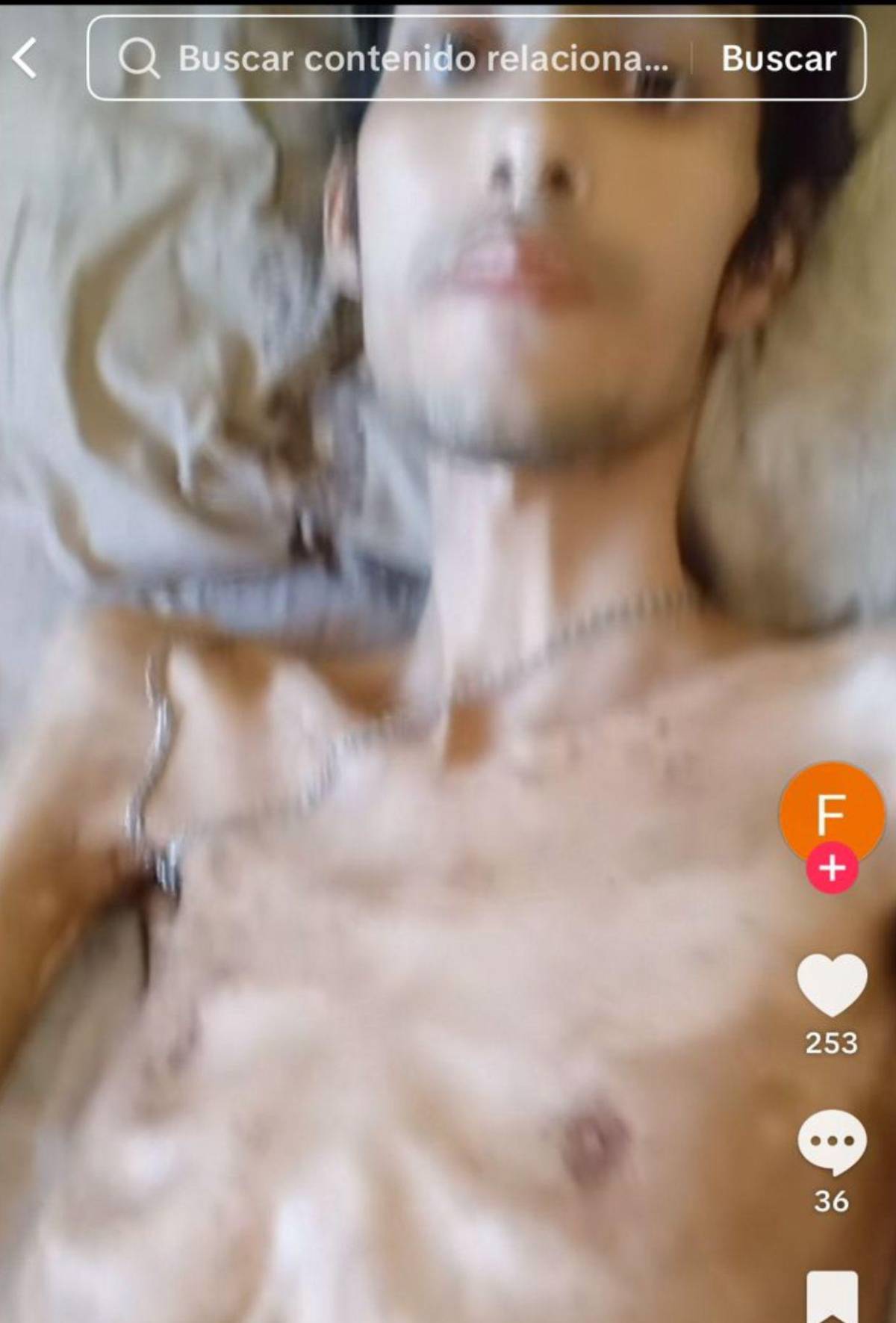 Joven de La Ceiba clama por TikTok un cupo en el hospital: A veces no tengo ni para un vaso de leche