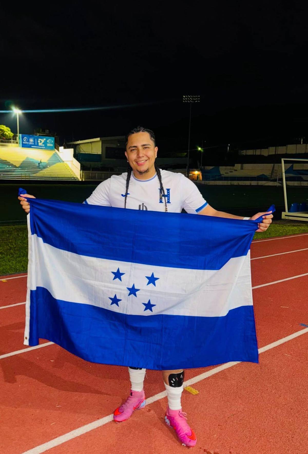 Revelan los dos clubes de Liga Nacional que quieren fichar a Davis Flow