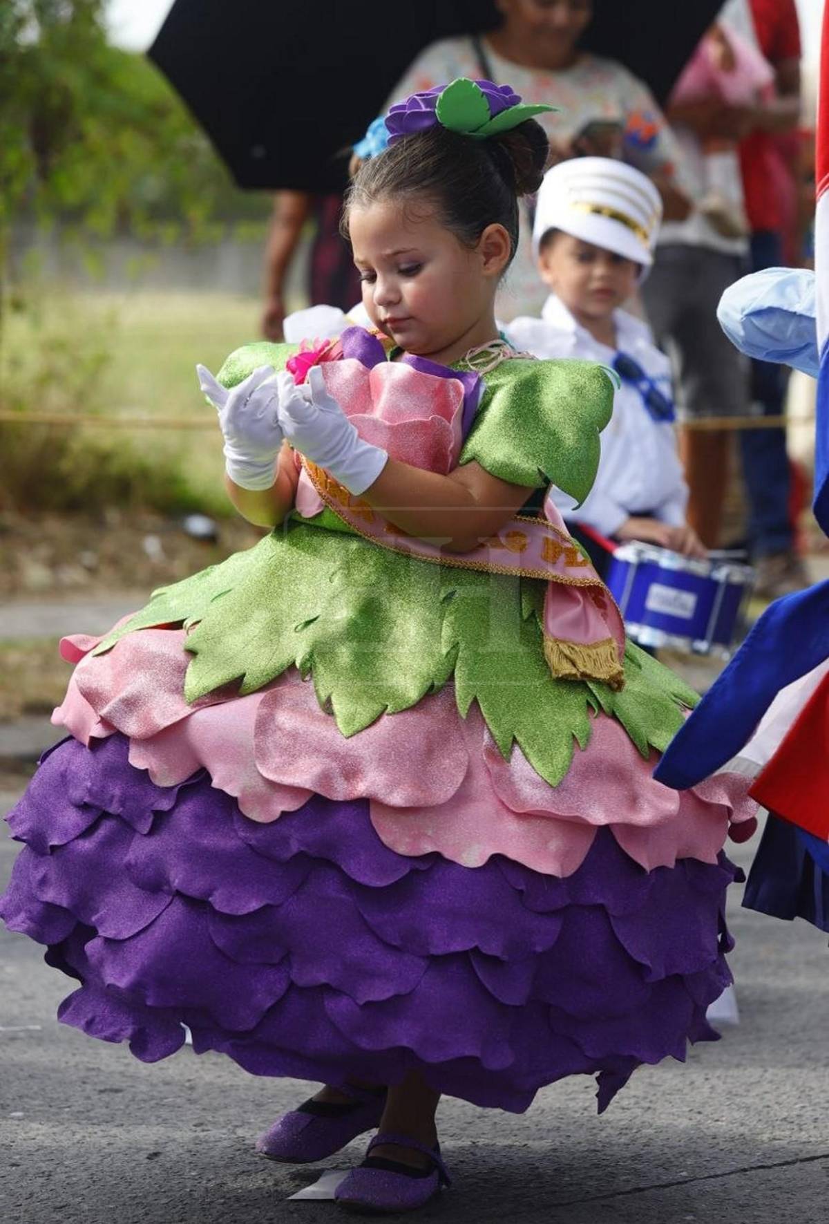 Trajes típicos, folclore y fervor patrio se apoderan de las calles de San Pedro Sula