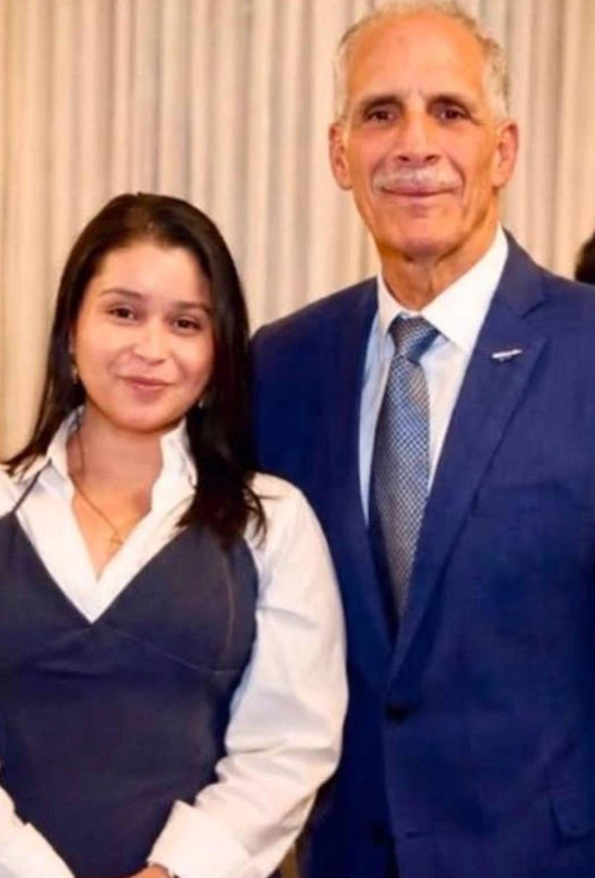 Quién es Amanda Flores, nueva directora de Comunicaciones Interinstitucionales del gobierno