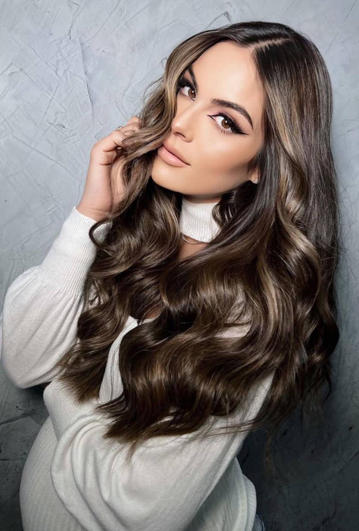 Ximena Navarrete muestra su figura a pocos días de haber dado a luz