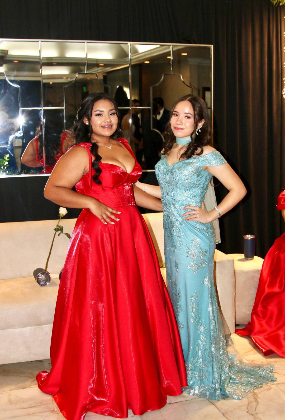 Los seniors 2026 de Dowal School impusieron estilo en su Prom Night