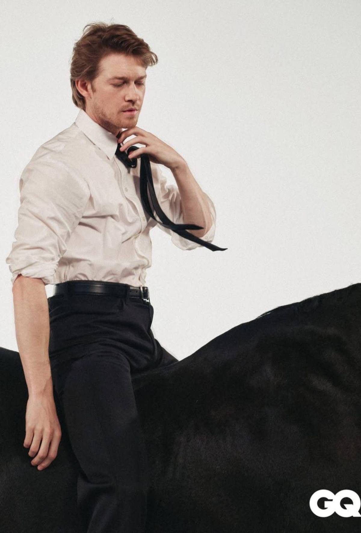 Joe Alwyn, ex de Taylor Swift, es nombrado Hombre del año