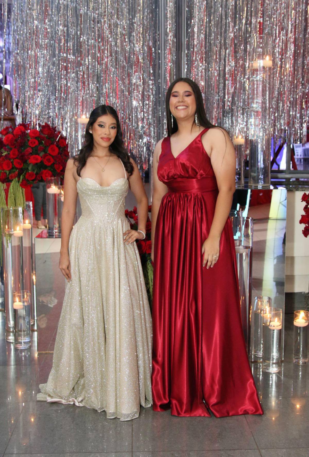 Entre nostalgia y estilo, los seniors de Nashville School celebran su fiesta prom