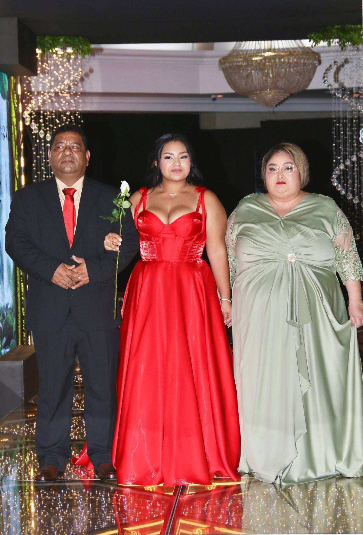 Padres y seniors, juntos en la Prom Night 2026 de Dowal School