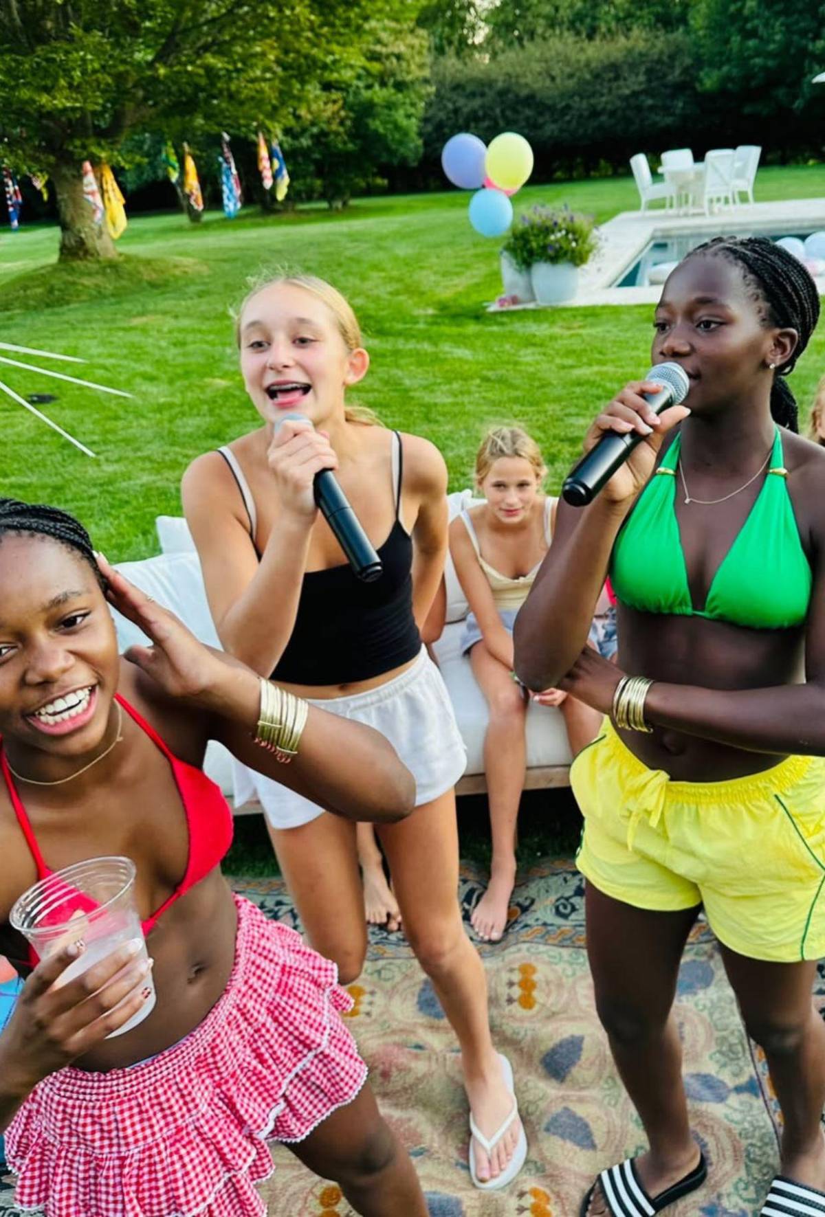 Madonna celebra con extravagante fiesta el 13º cumpleaños de sus gemelas Stella y Estere