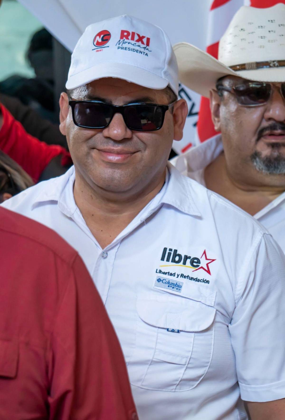 Cuánto gana Miguel Briceño, funcionario que pidió quitar la personería jurídica a iglesias