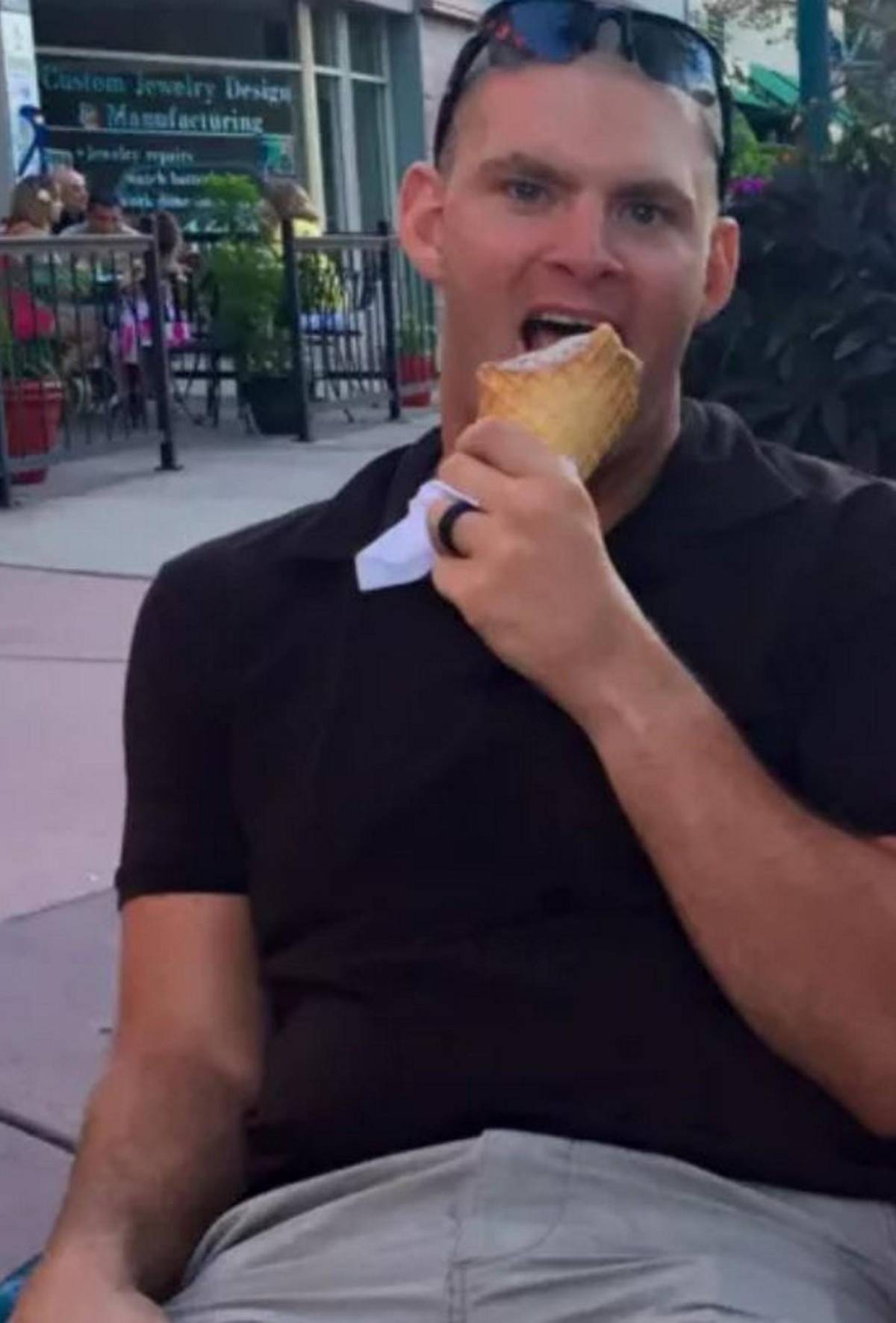 ¿Quién era Matthew Alan Livelsberger, autor del atentado con un Tesla en Las Vegas?