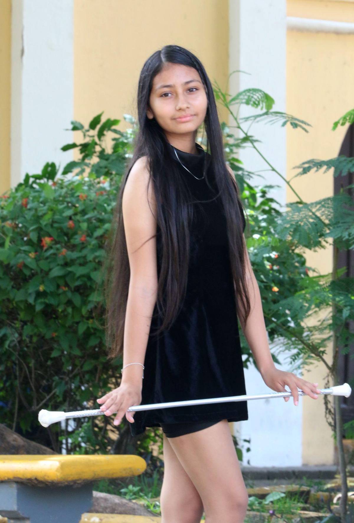 Las bellas palillonas del Instituto Vuelo de Águila que engalanarán los desfiles el 15 de septiembre