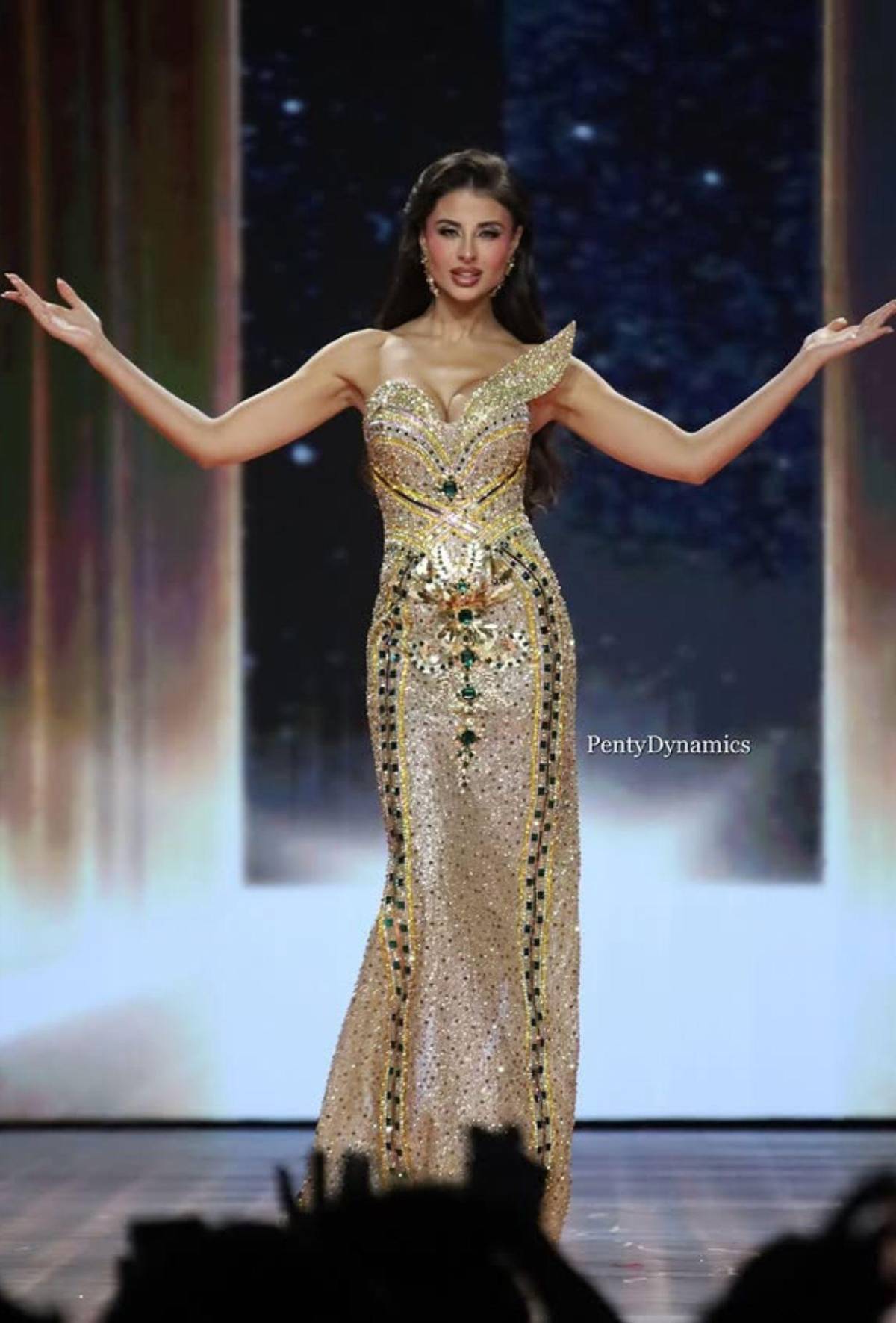 No quiso humillar a nadie: Miss España respalda a Nawat Itsaragrisil tras el incidente con Miss México