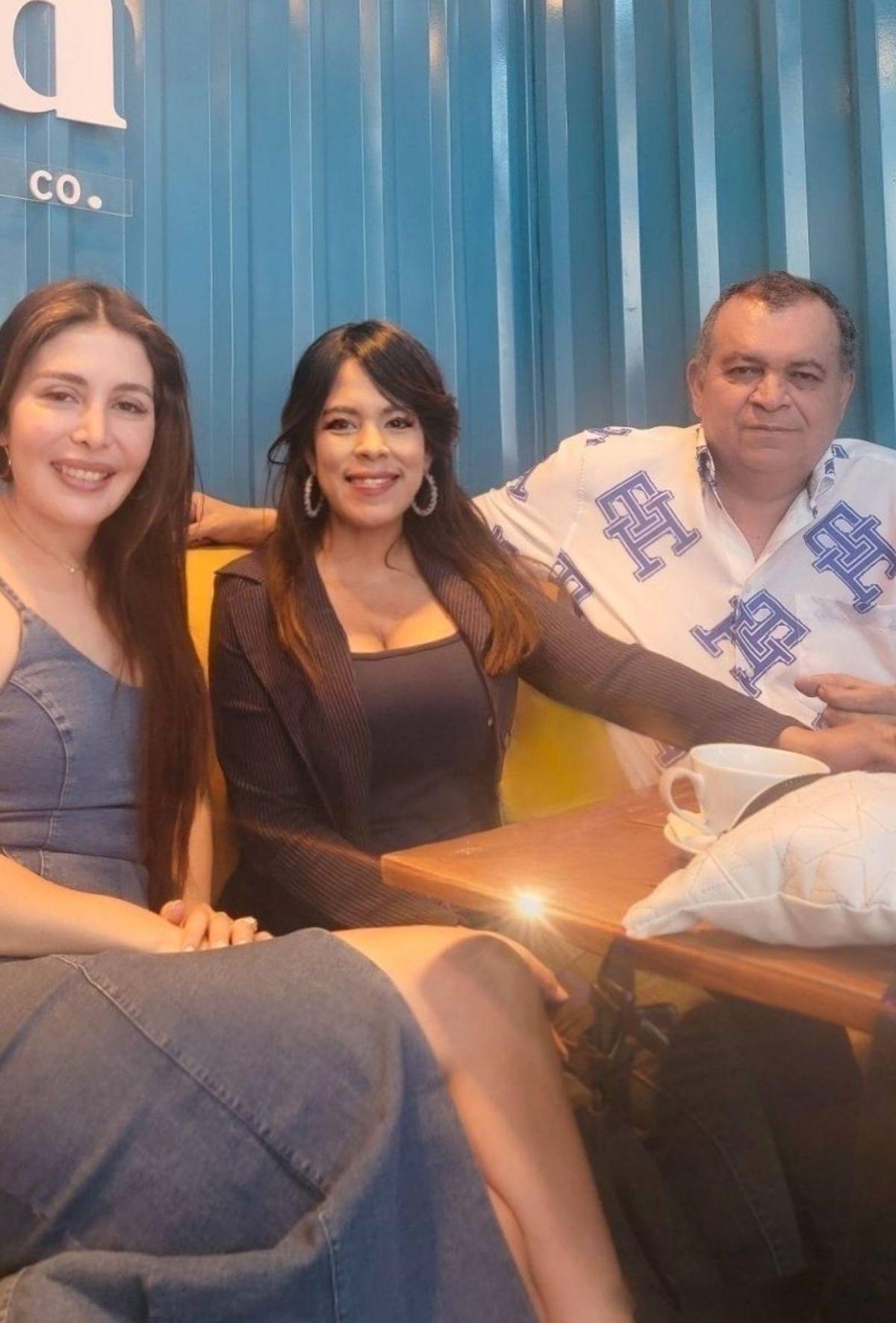 Orlando Ponce deja respuesta a críticos por casarse con una periodista más joven