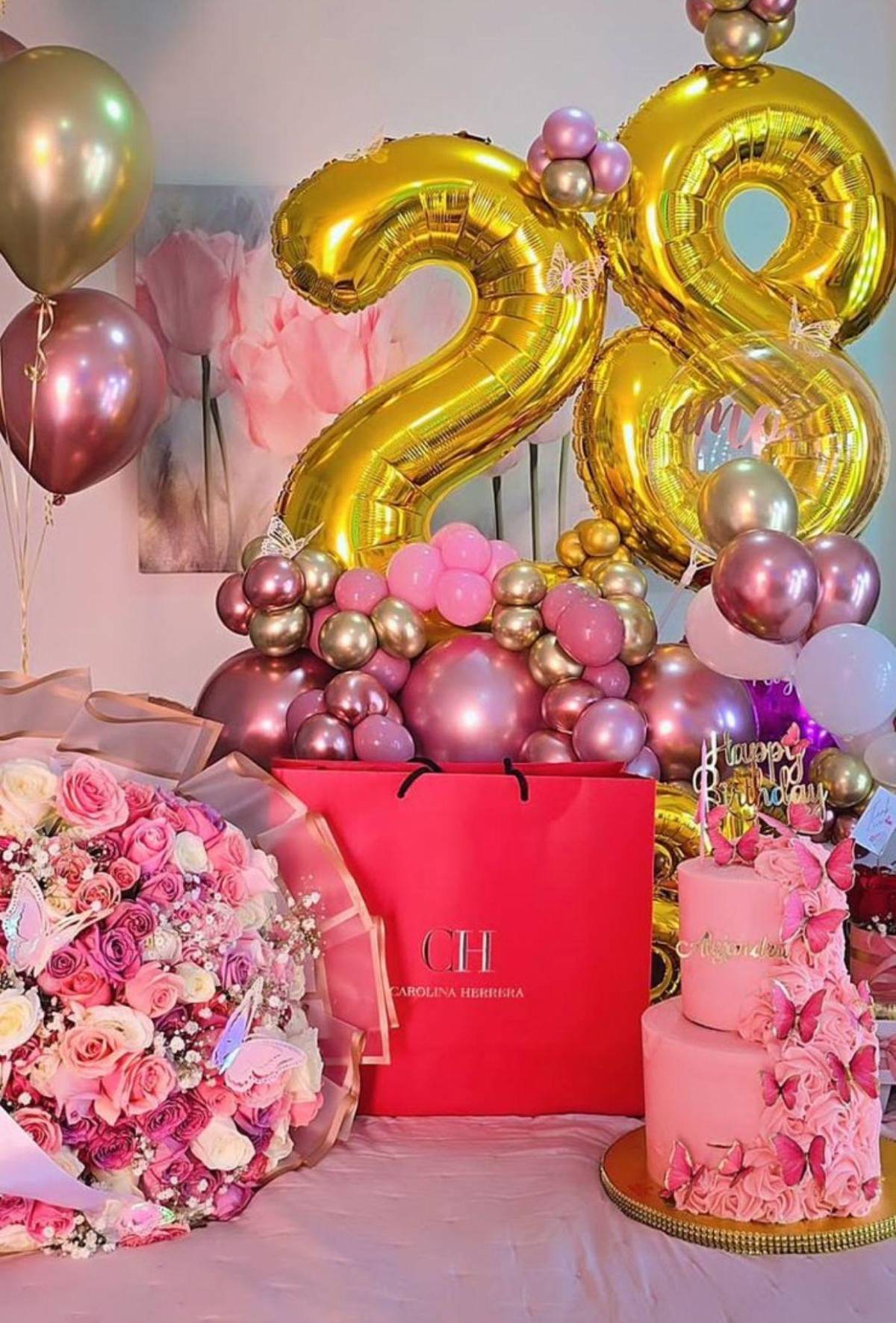 Con rosas, mariachis y globos: Novio de Alejandra Rubio le celebra su cumpleaños 28