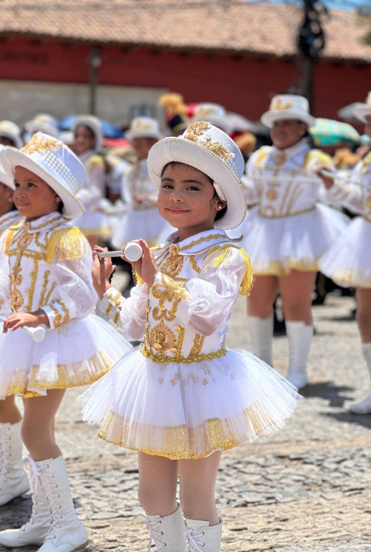 Hondureños celebran con fervor cívico los 204 años de independencia en todo el país