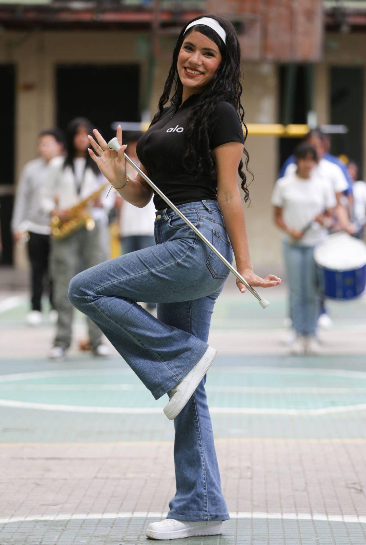 Palillonas del emblemático Instituto Mixto Hibueras afinan detalles para los desfiles