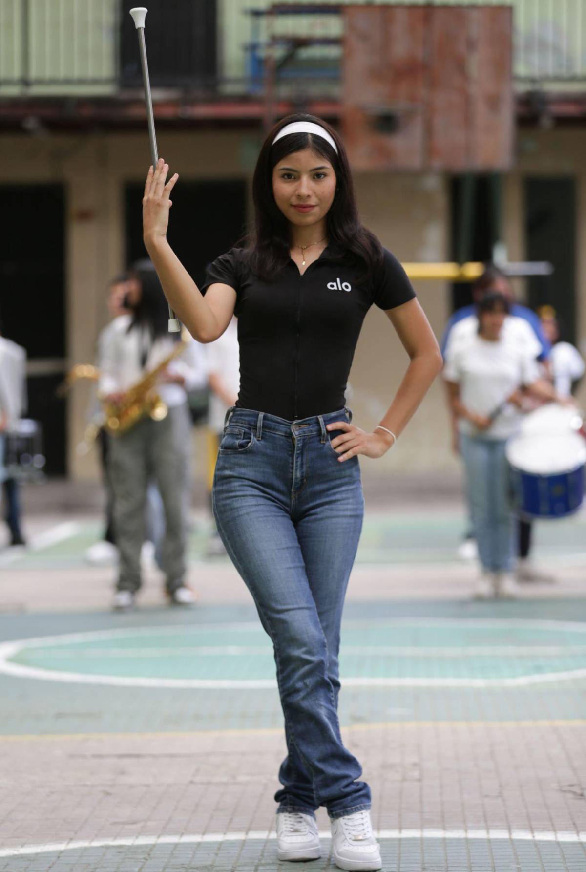 Palillonas del emblemático Instituto Mixto Hibueras afinan detalles para los desfiles