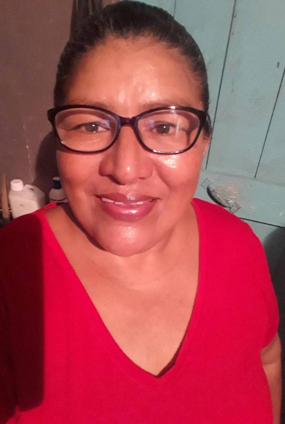 Él siempre golpeó a mi mamá: hijo de Darlyn López, mujer asesinada en Roatán por su ex