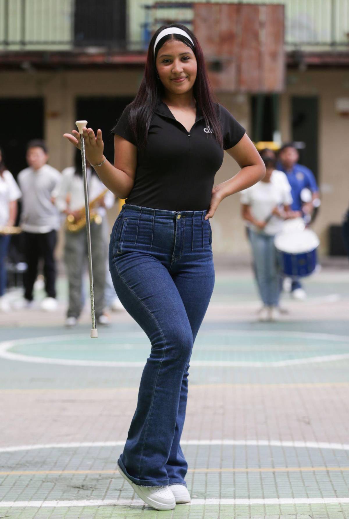 Palillonas del emblemático Instituto Mixto Hibueras afinan detalles para los desfiles