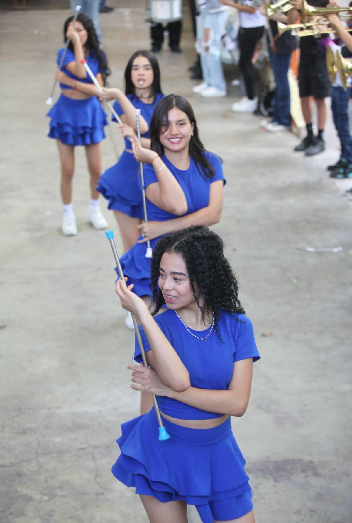 Palillonas del Instituto Santa Mónica esperan conquistar los desfiles 2025