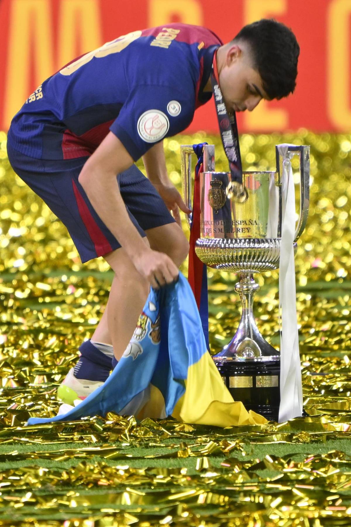 El campeón celebra como quiere: Show de Lamine, aficionados eufóricos y Barcelona levantó la copa El campeón celebra como quiere: Show de Lamine, aficionados eufóricos y Barcelona levantó la copa