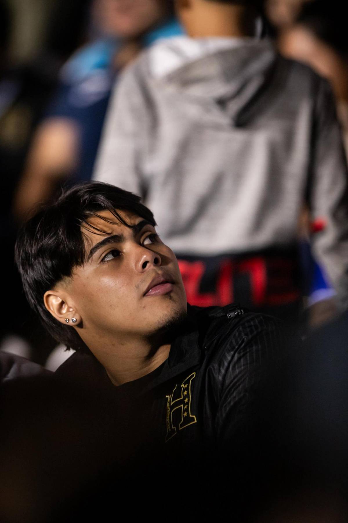 Beso de Milagro Flores a Supremo y furor de la afición: Tiktokers llegan al Honduras-Nicaragua