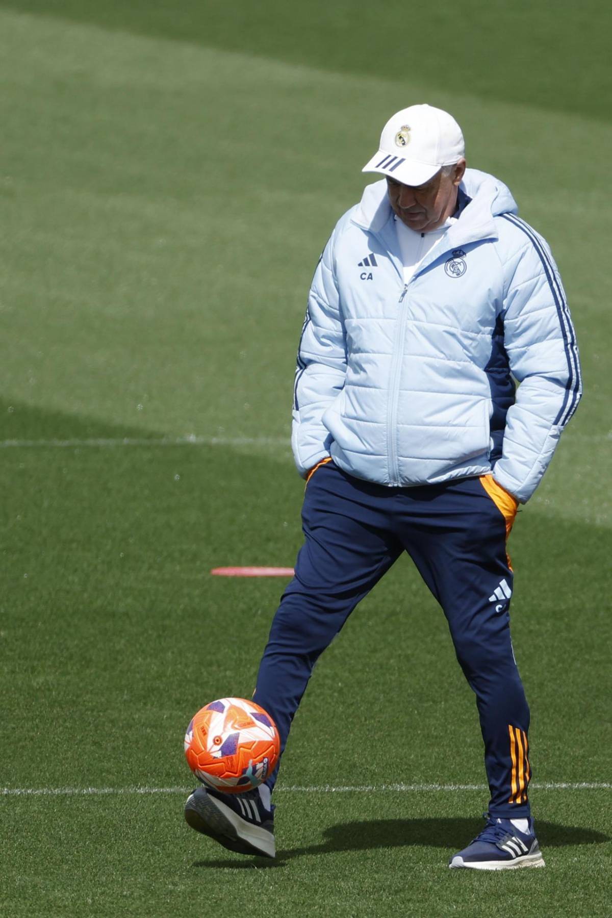 Carlo Ancelotti sorprende al llamar a futbolista retirado de la selección de Brasil