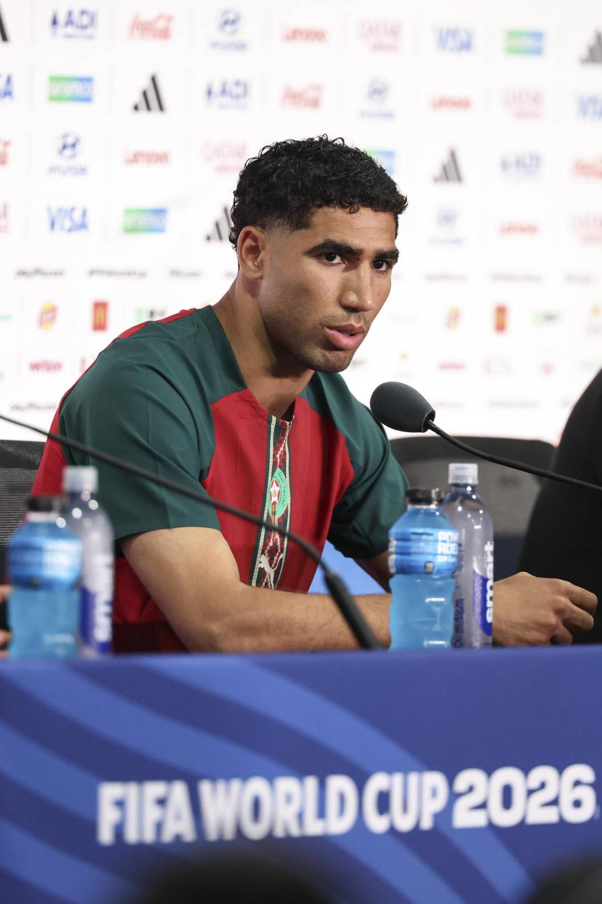 La reacción de la FIFA luego que jugadores pidieron declarar en español en el Mundial