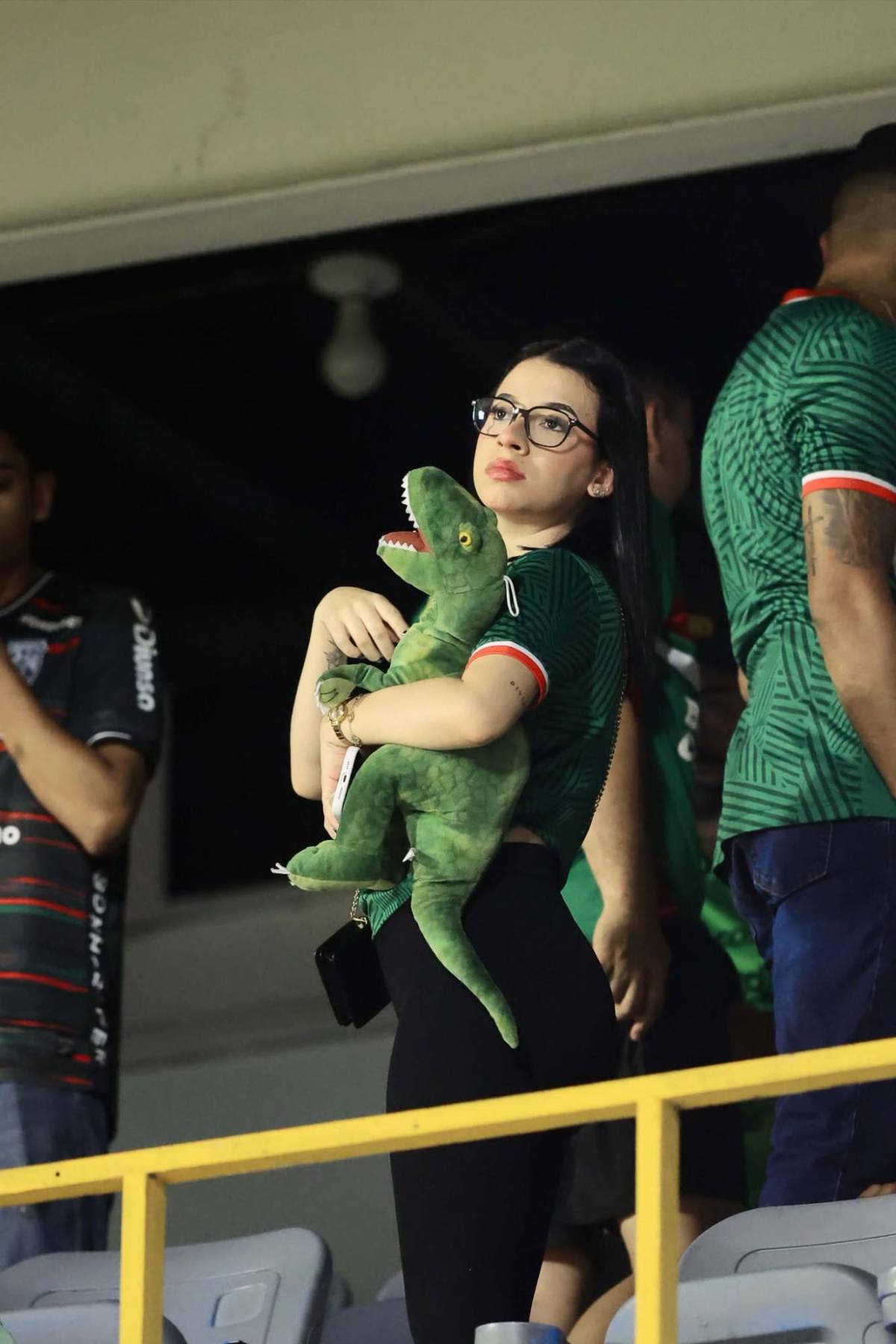 Festejo de Marathón, amargura de Diego, tristeza de Real Estelí y ¿quién es la bella chica?