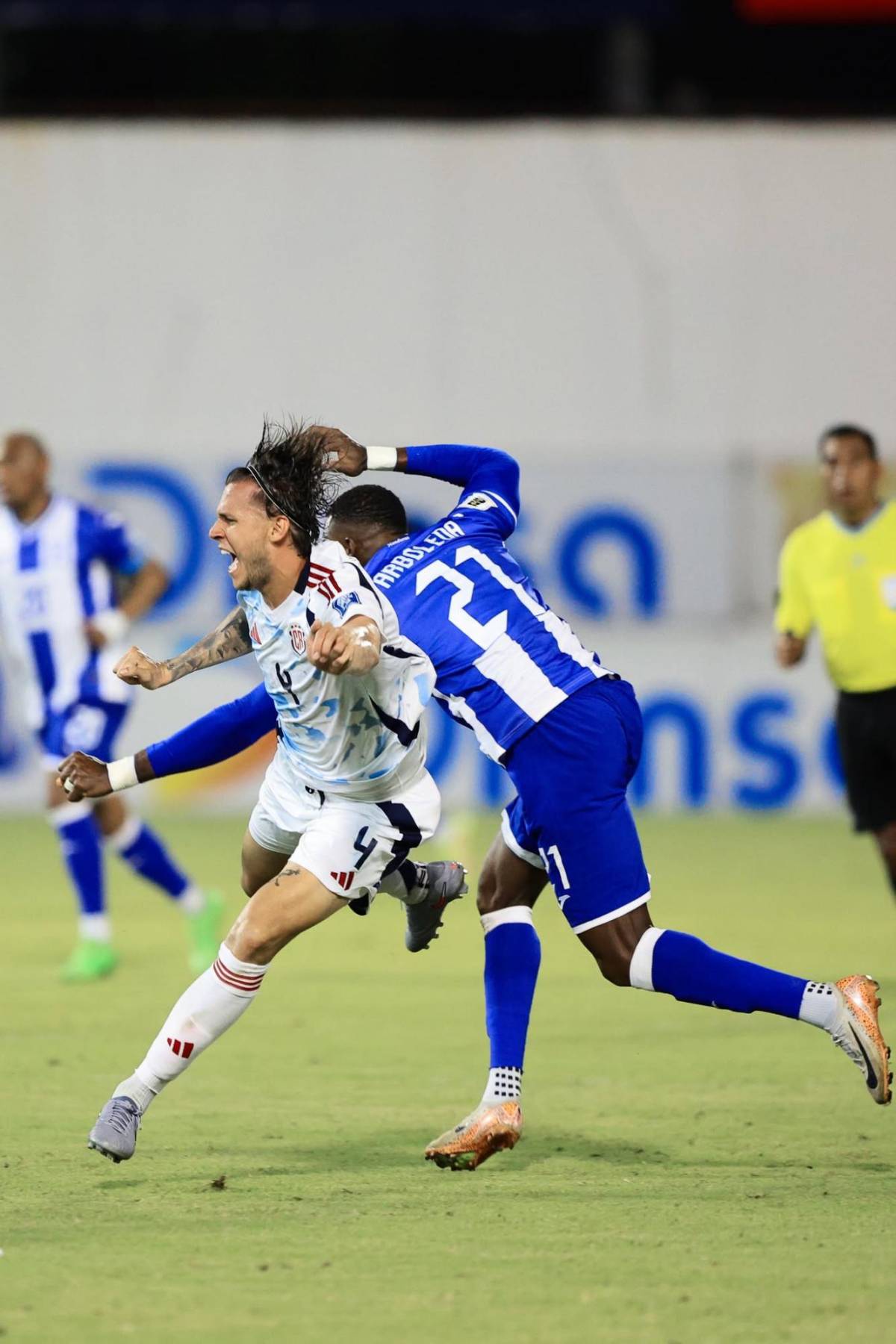 Impase de Quioto con el Piojo Herrera, sufrimiento de Honduras y el llenazo ante Costa Rica