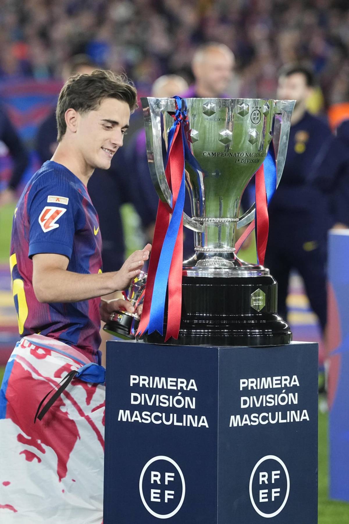Burlas y festejo frente a su máximo enemigo: Así celebró el Barcelona un nuevo título en España