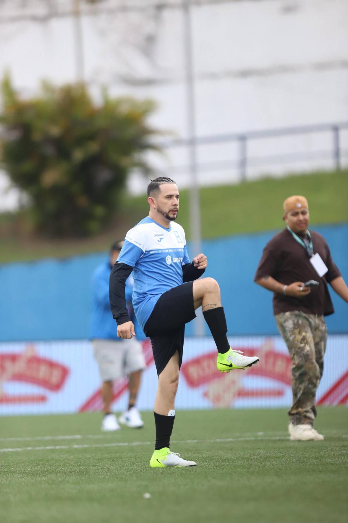Los jugadores de baja de selección de tiktokers de Honduras en partido ante Nicaragua