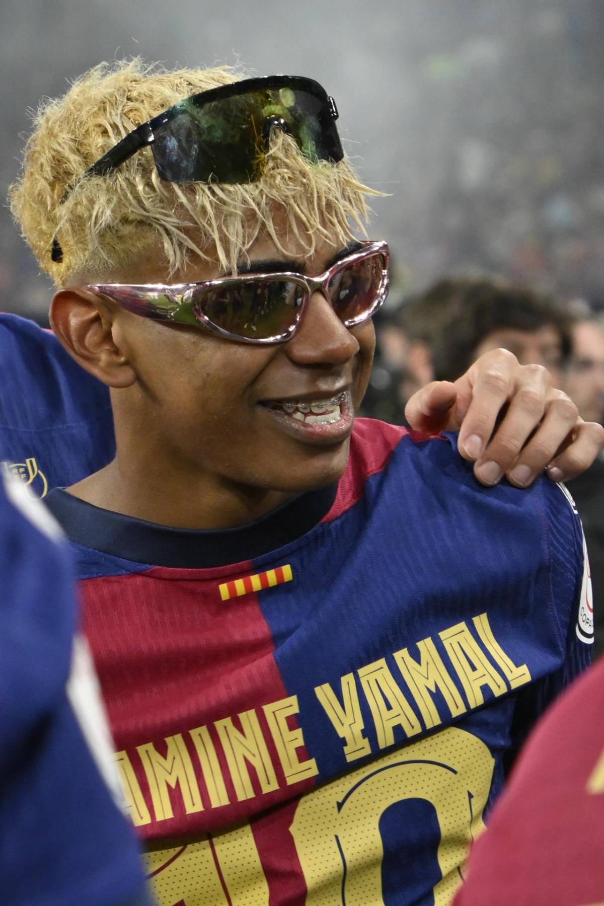 El campeón celebra como quiere: Show de Lamine, aficionados eufóricos y Barcelona levantó la copa El campeón celebra como quiere: Show de Lamine, aficionados eufóricos y Barcelona levantó la copa
