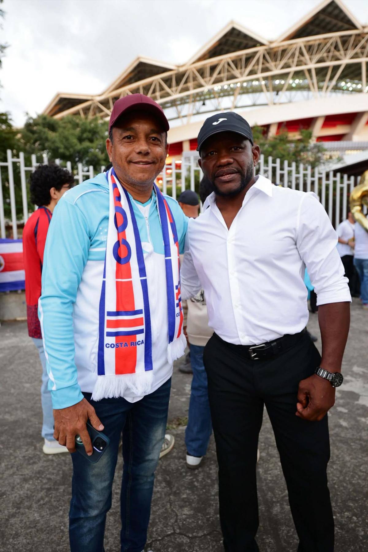 Luis Redondo llegó acompañado y Miss Honduras destaca: Personalidades en el Costa Rica vs Honduras