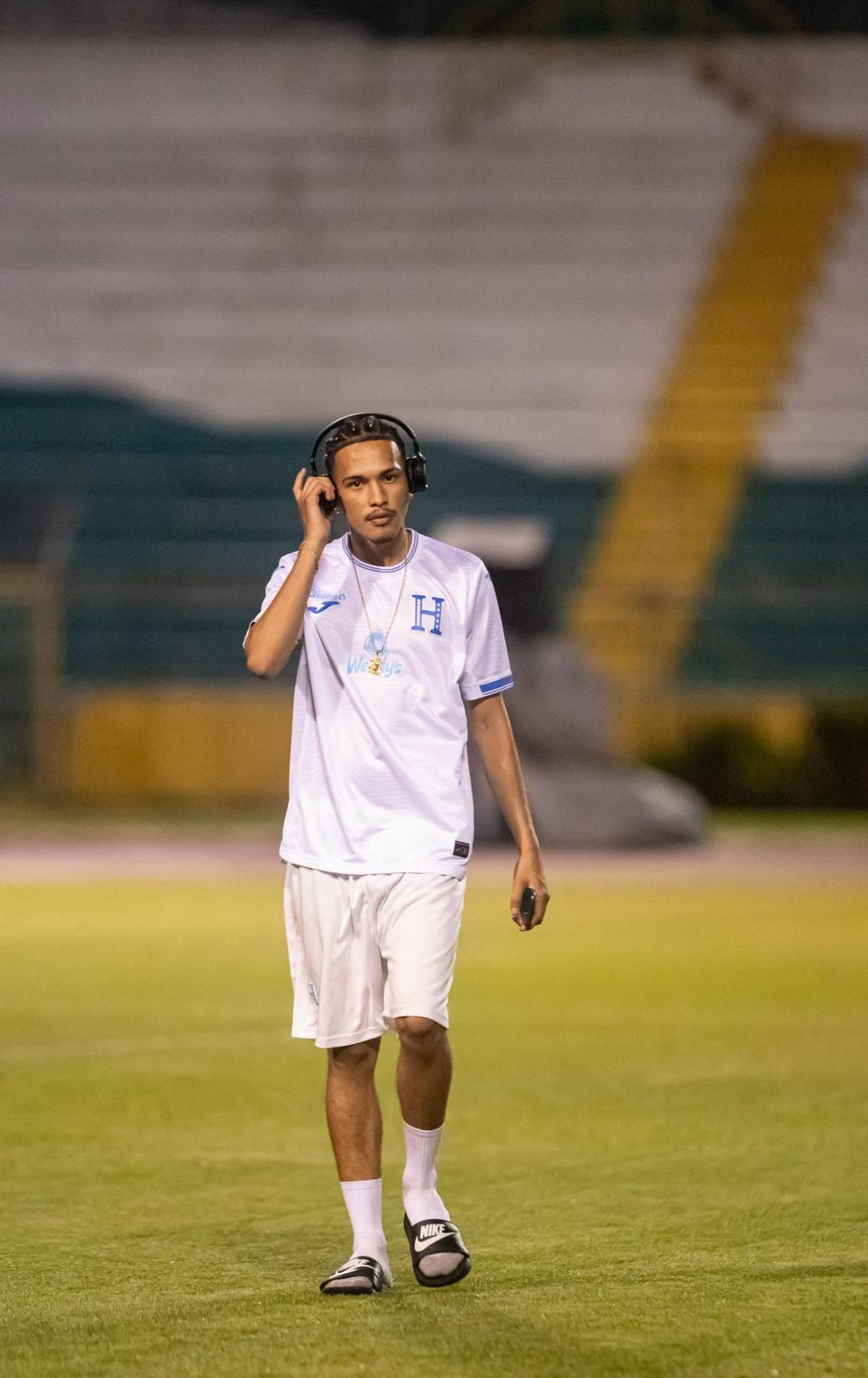 Exjugador del Olimpia se une a tiktokers de Honduras en reemplazo de Brayan La Playa