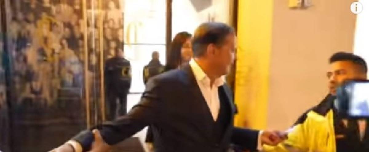 Video: Un simpático Luis Miguel sorprende a sus fanáticos en Los Ángeles