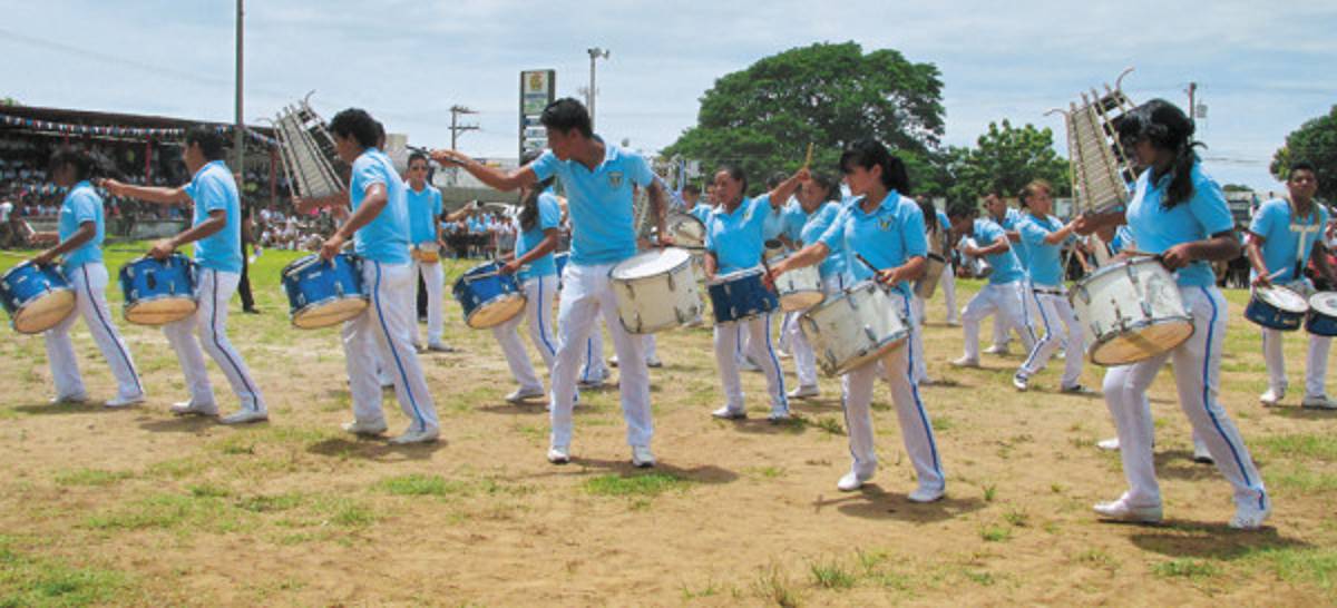 Sonaron los tambores en la sultana del sur