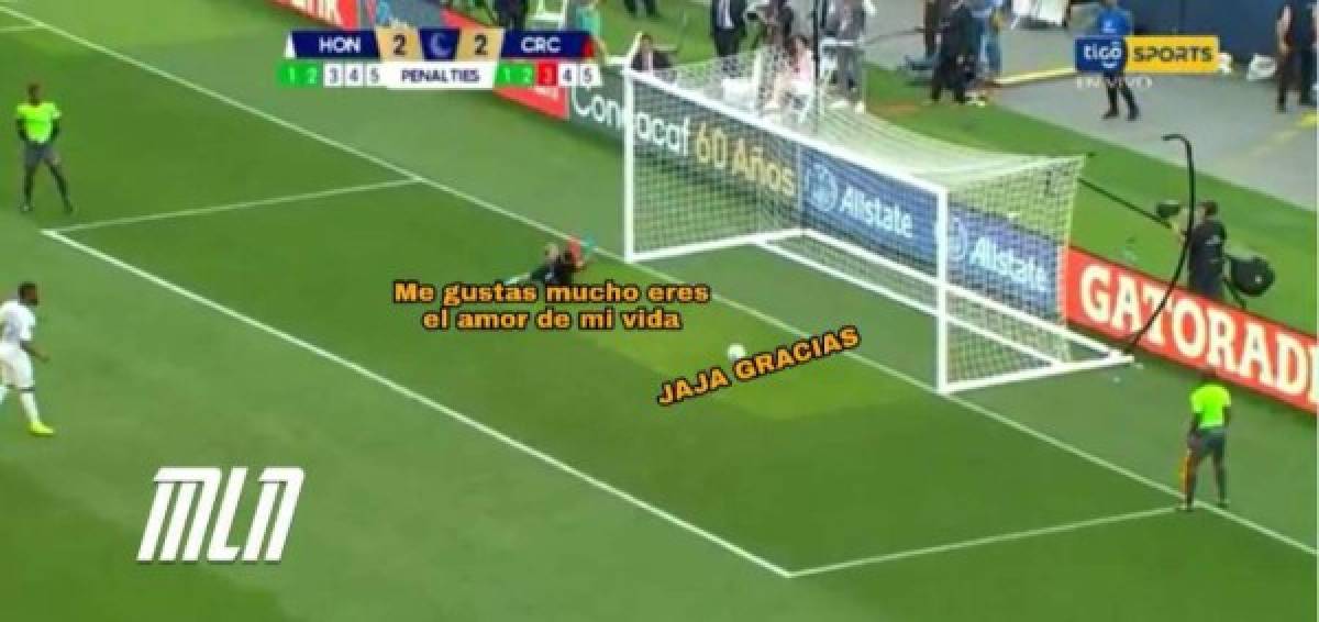 Honduras vence en penales a Costa Rica y Buba López protagoniza los memes