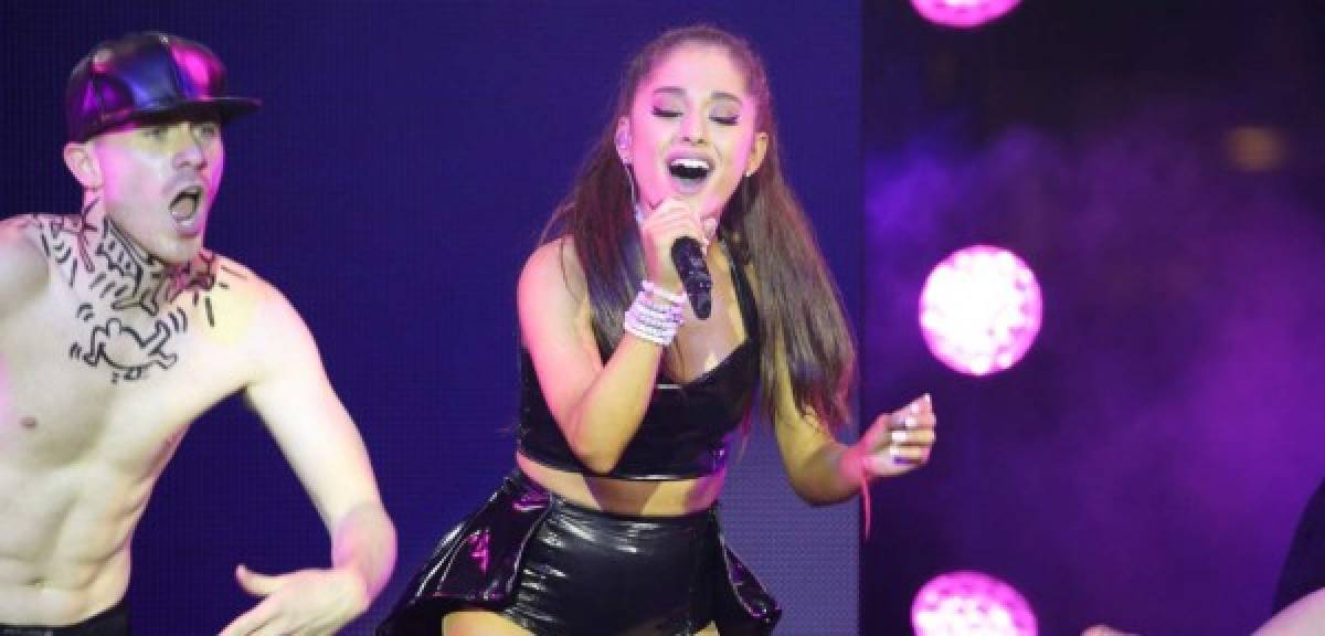 Ariana Grande no aguantó más y a través de Twitter hizo un certero descargo después de pasar un pésimo momento junto a su novio. Foto AFP.